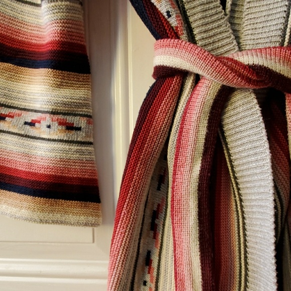 Sweater - Picture 2 of 4